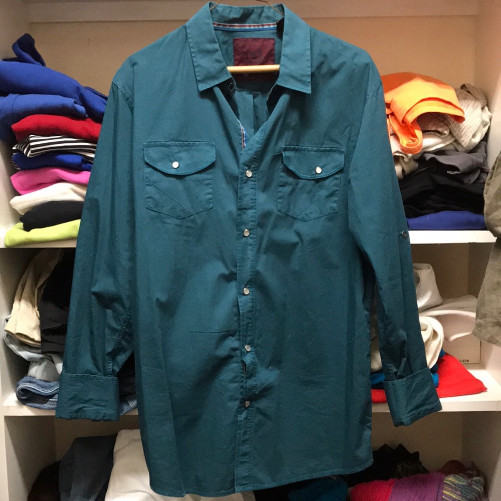 Men’s long sleeved shirt